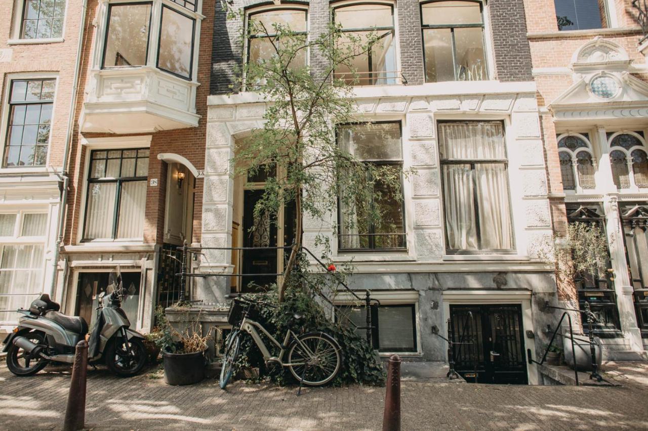 Follow your Heart in Amsterdam Buitenkant foto